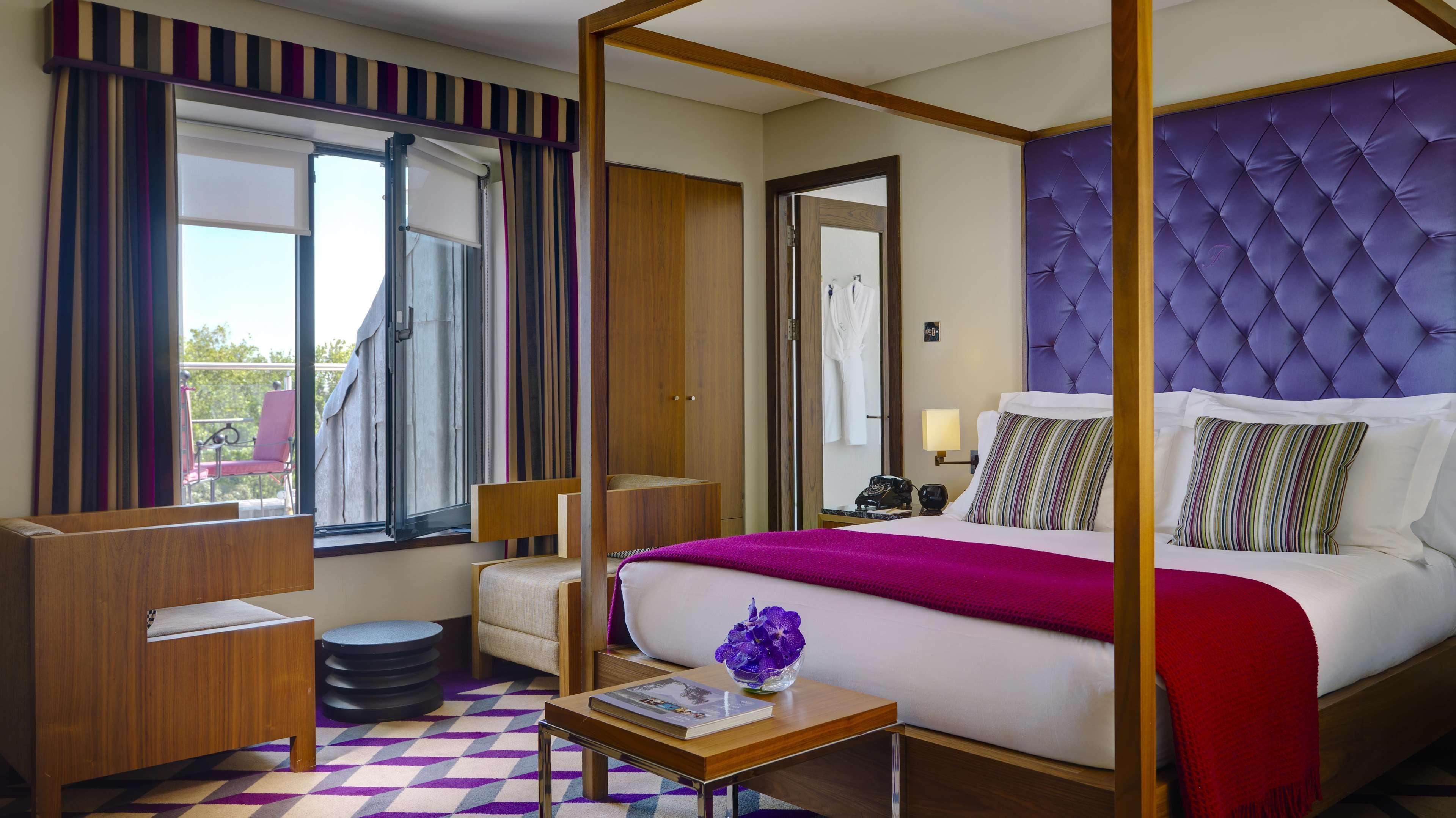 The Fitzwilliam Hotel Dublin Exteriér fotografie A suite at the hotel
