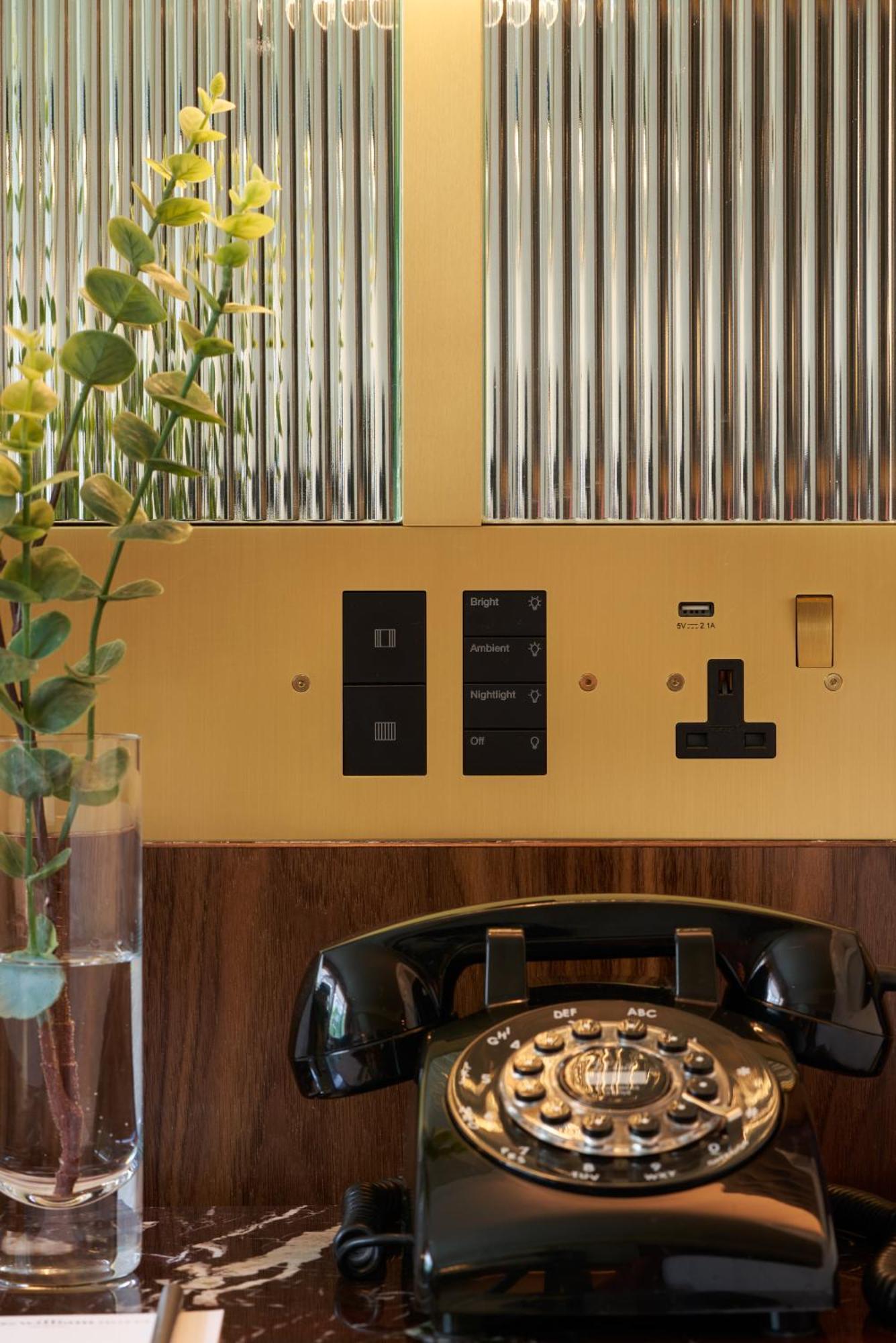 The Fitzwilliam Hotel Dublin Exteriér fotografie Schneider Electric lighting controls