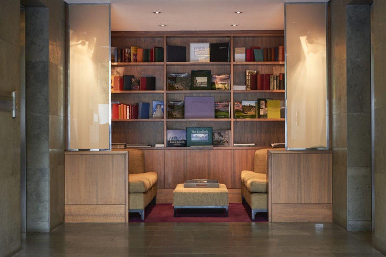 The Fitzwilliam Hotel Dublin Exteriér fotografie Library