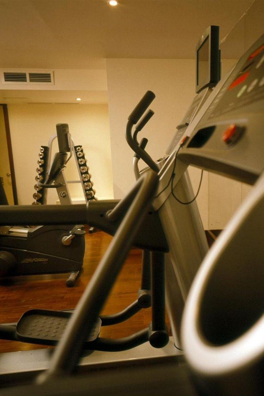 The Fitzwilliam Hotel Dublin Exteriér fotografie A treadmill