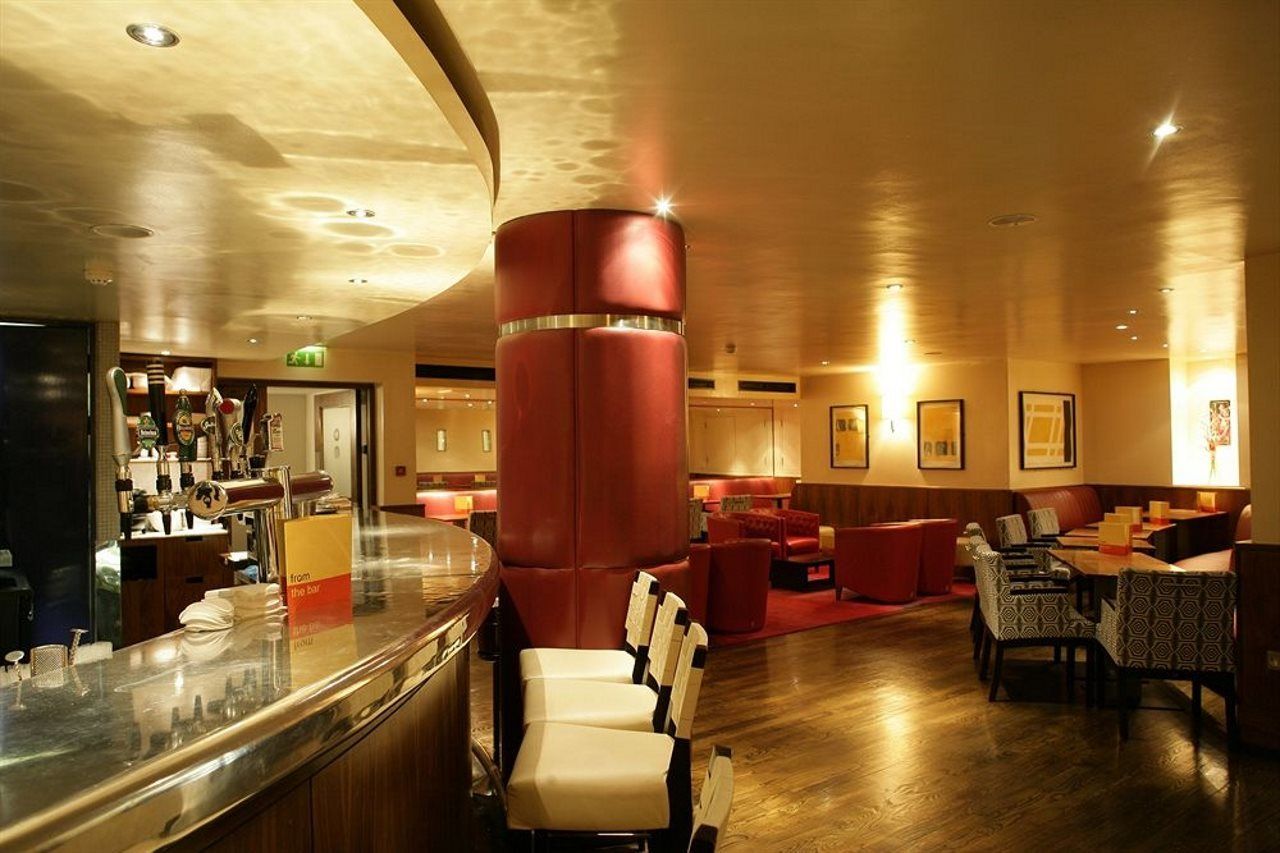 The Fitzwilliam Hotel Dublin Exteriér fotografie The interior of the restaurant